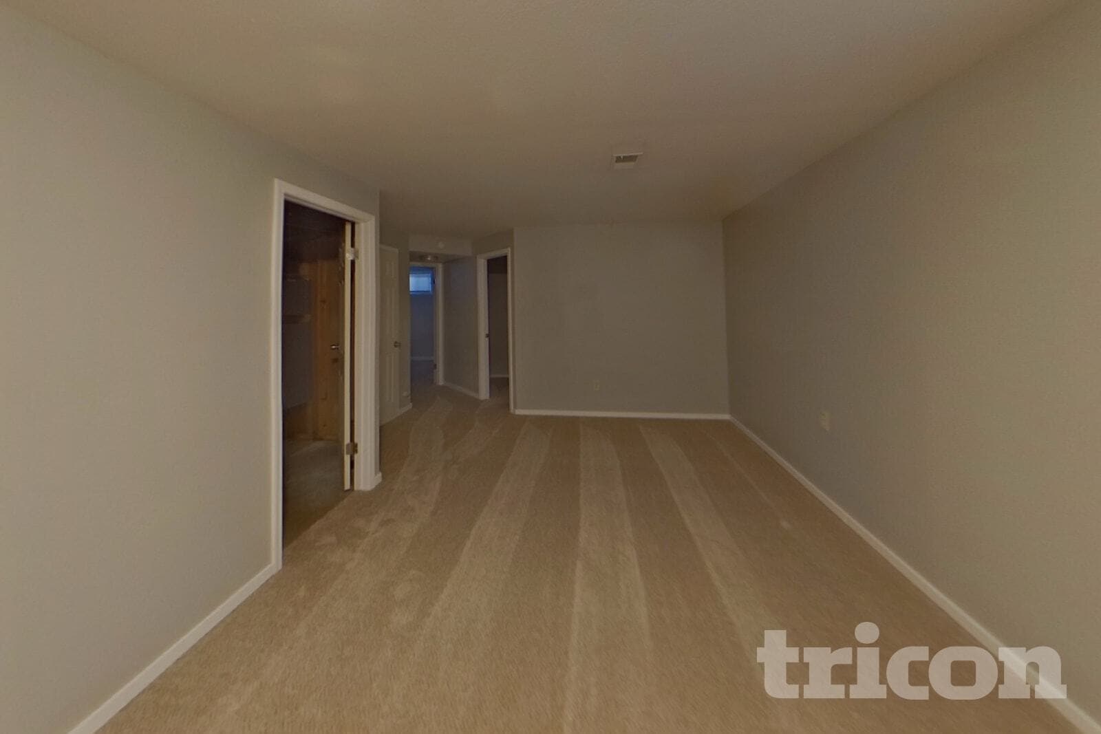 Building Photo - 910 Foothills Ct