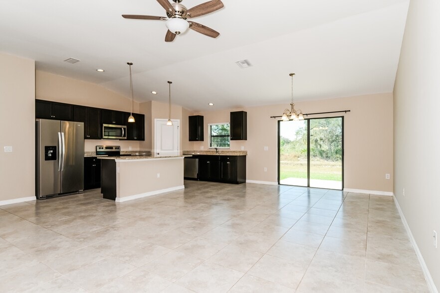 Building Photo - 3212 44th St W