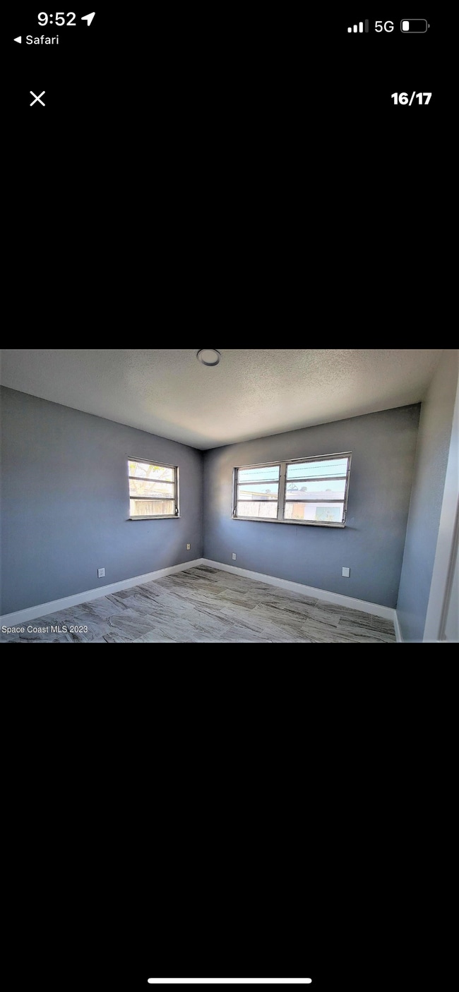 Building Photo - 2223 Smathers Cir S