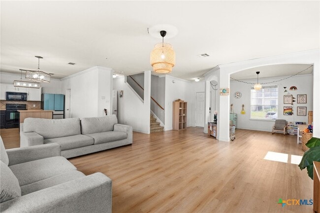 Building Photo - 504 E Little Dipper Dr