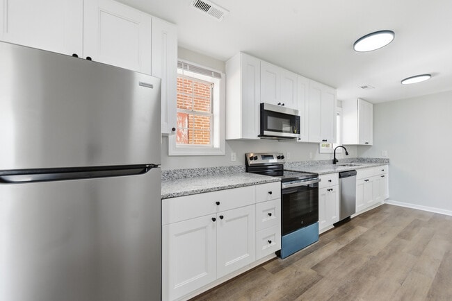 Building Photo - 4308 Roanoke Ave