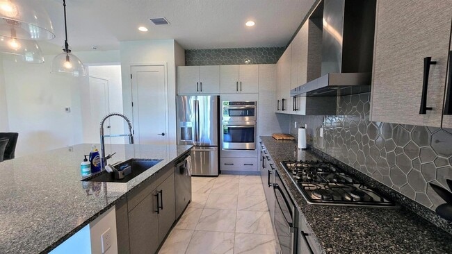 Building Photo - 8489 Apple Falls Ln