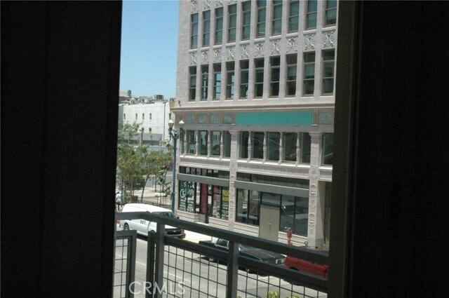 Building Photo - 150 The Promenade N