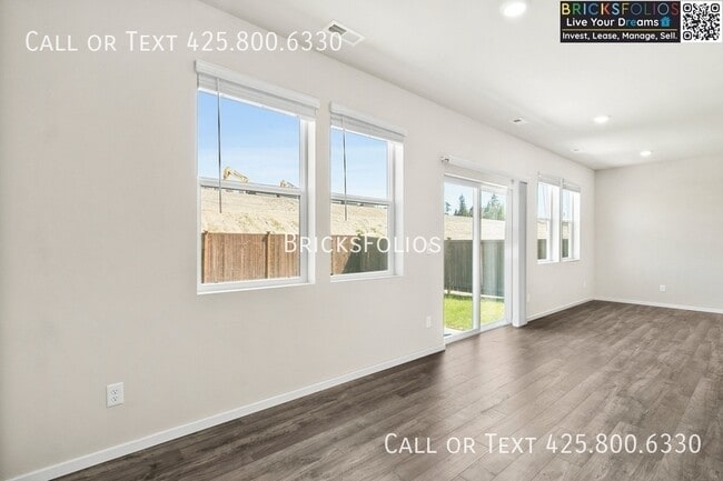 Building Photo - 1342 SW Pendleton Way