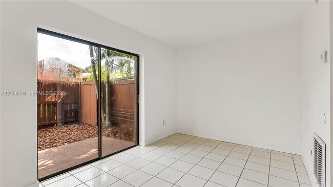 Building Photo - 7123 SW 115th Pl