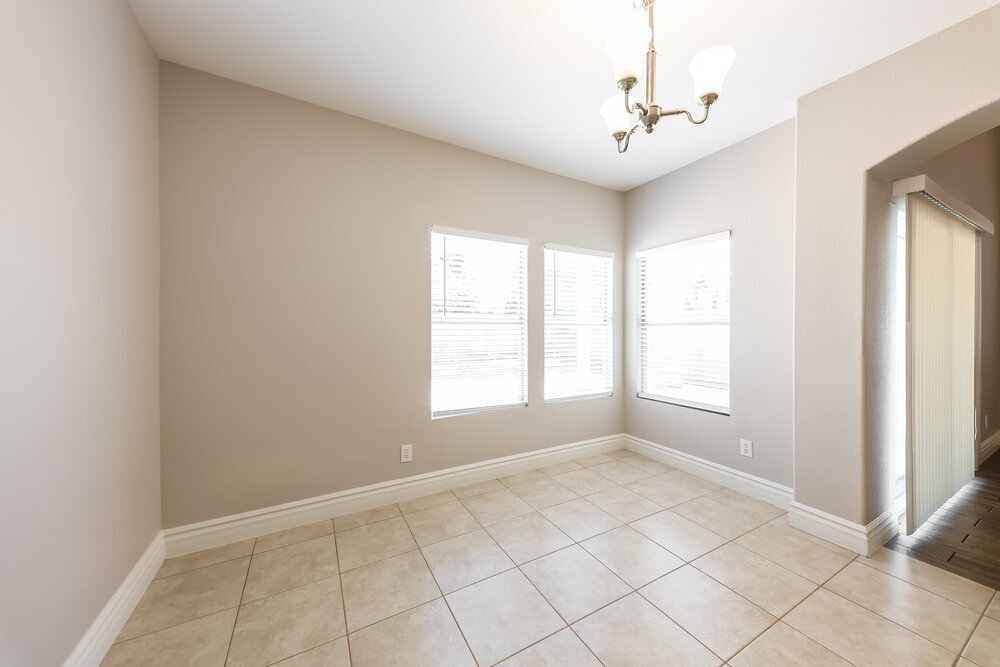 Building Photo - 3424 E Rockwood Dr