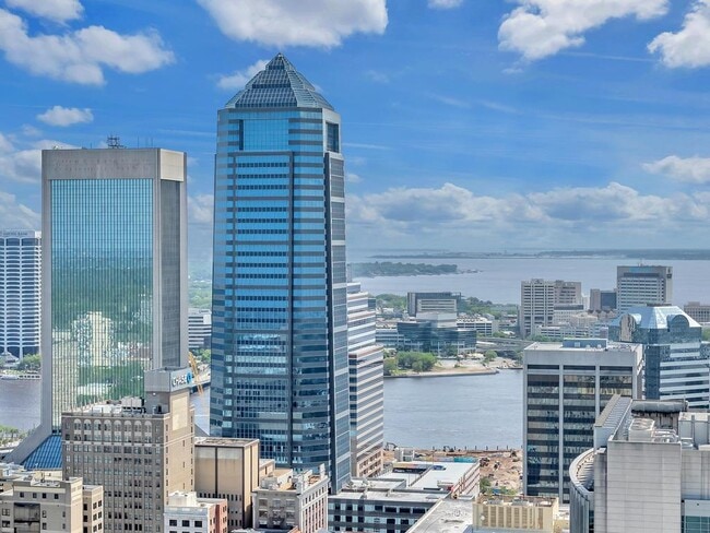 Building Photo - 311 W Ashley St