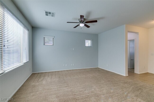 Building Photo - 10315 Elmwood Glen Ave