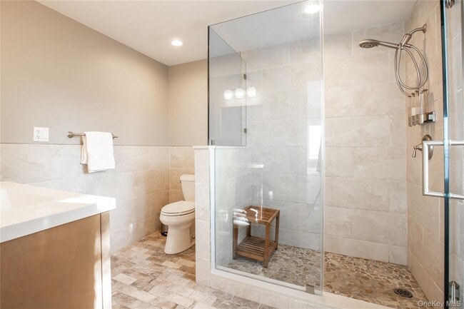 Building Photo - 59 Culross Dr