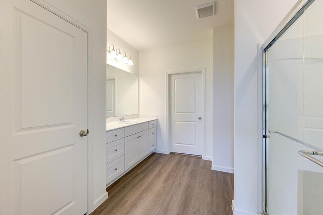 Building Photo - 5903 Grantgrala Dr