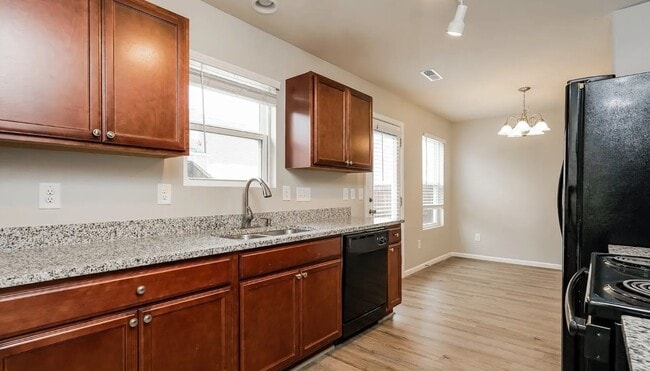 Building Photo - 3985 Shallowcreek Ct