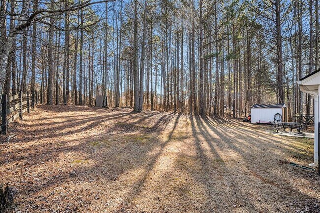 Building Photo - 192 Conifer Ln
