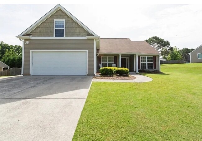 Building Photo - 607 McDowell Ln