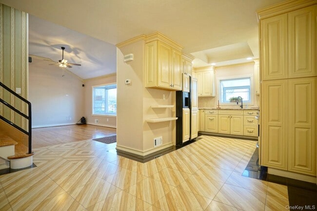 Building Photo - 34 Oakley Dr