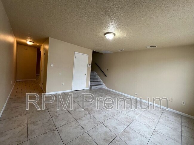 Building Photo - 10769 Alco Ave
