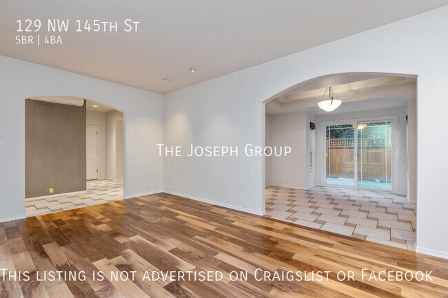 Building Photo - Beautiful 5 bed 3.5 bath in Seattle's Broa...