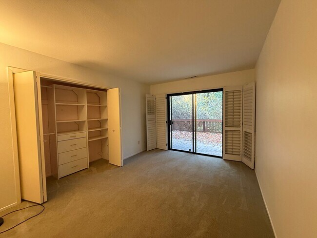 Building Photo - Santa Cruz Townhome Near UCSC! $500 off 1st month!