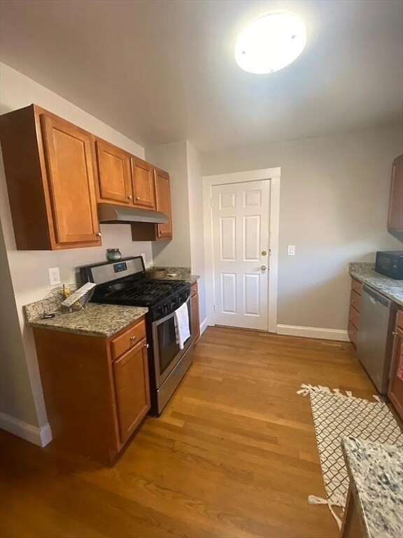 Building Photo - 649 Washington St