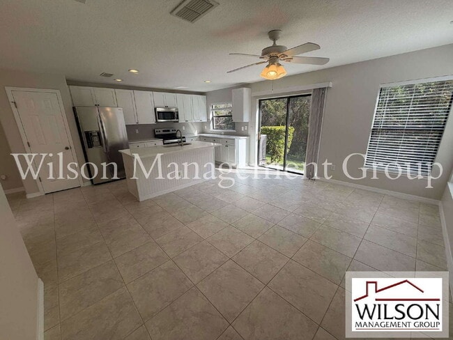 Building Photo - 5210 Windsor Lake Cir