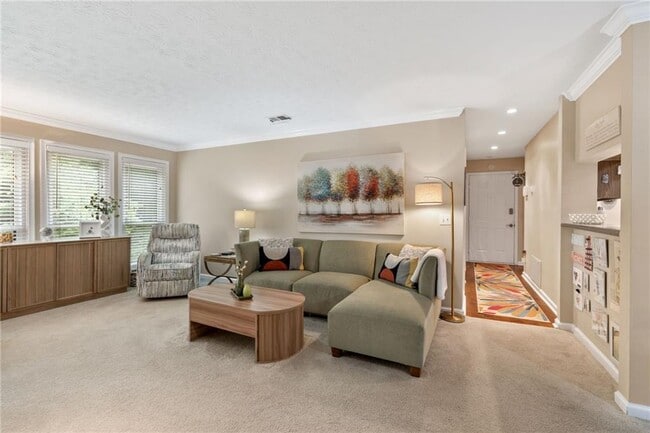 Building Photo - 525 Warm Springs Cir