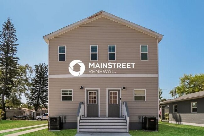 Building Photo - 2165 14TH AVE S, ST PETERSBURG, FL 33712
