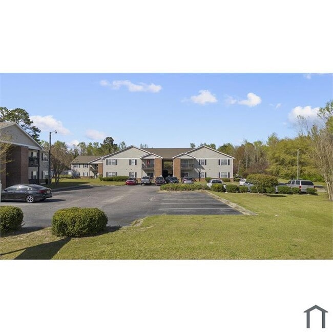 Building Photo - 2802 Plaza Ct