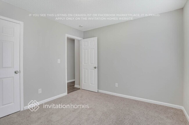 Building Photo - 135 Carrera Rd