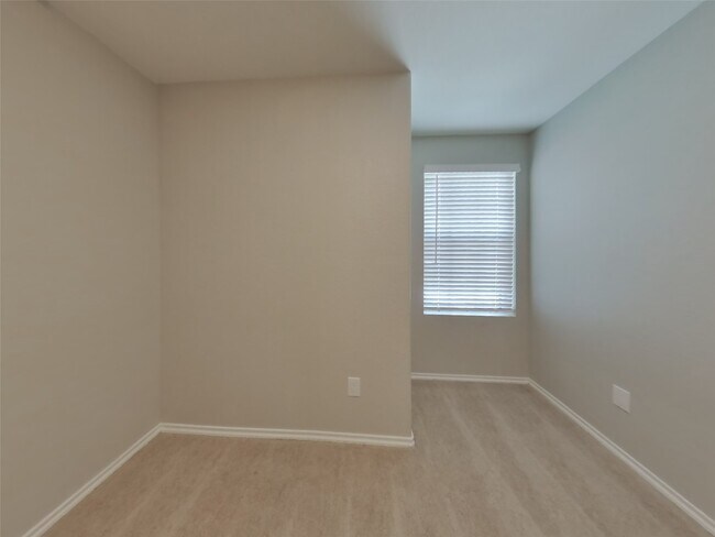 Building Photo - 17588 Rosewood Manor Ln