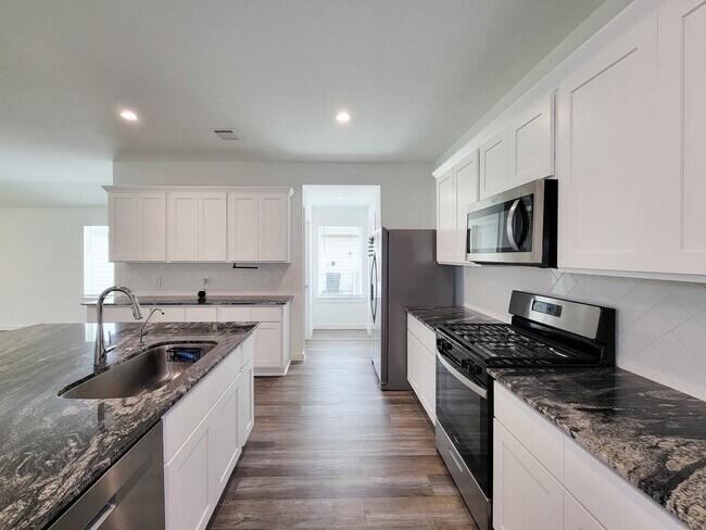 Building Photo - 1014 Star Grass Ln