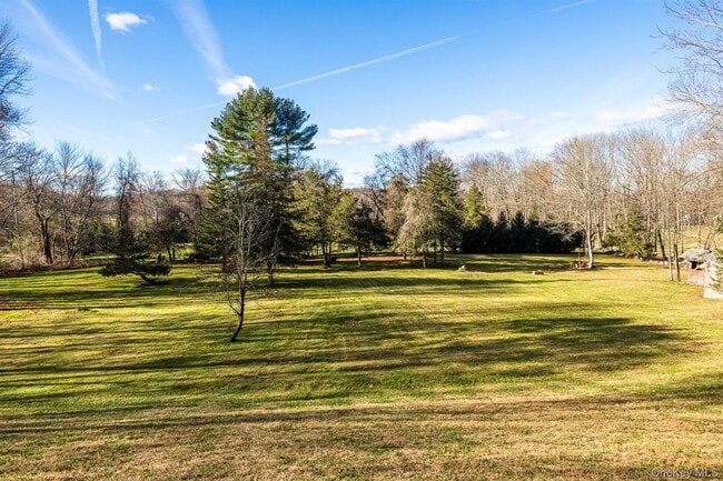 Building Photo - 6 Starr Ridge Rd