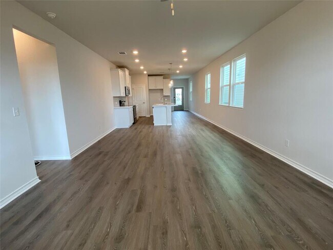 Building Photo - 212 Breccia Trl