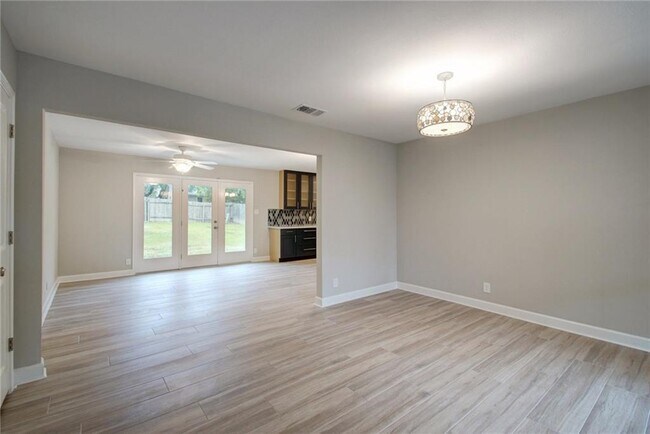 Building Photo - 8808 Clarewood Dr
