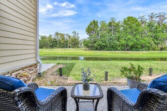 Building Photo - Luxury 3-bedroom - 4 bath with garage