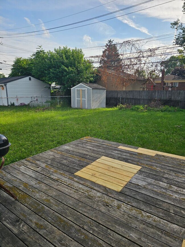 Building Photo - View your new home today