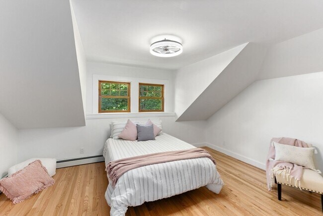 Building Photo - 98 Union St