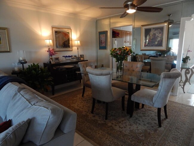 Building Photo - 2829 NE 33rd Ct