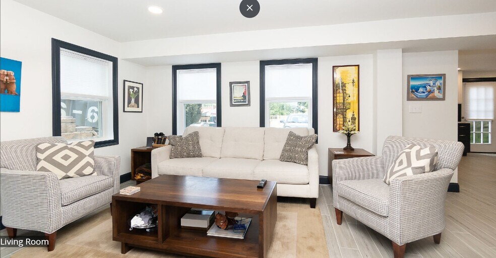 View of outside backyard - 8 Alveston St