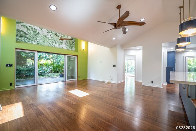 Building Photo - 427 Akoakoa Pl
