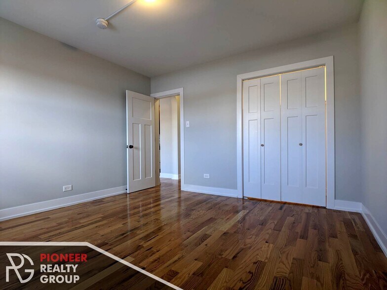 Building Photo - 510 W Arlington Pl