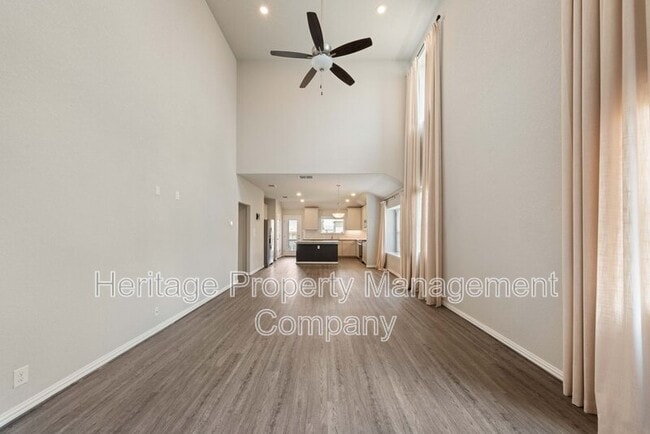 Building Photo - 2080 Cowan Dr