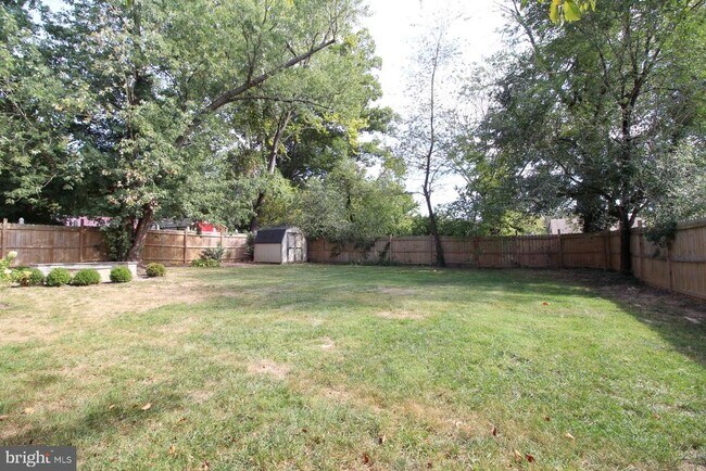 Building Photo - 3287 Annandale Rd