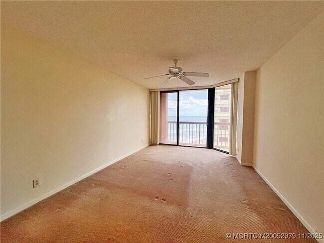 Building Photo - 9500 S Ocean Dr