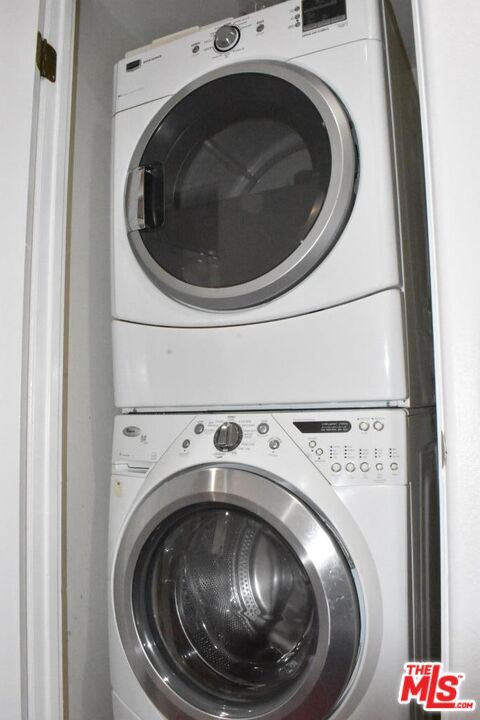 Building Photo - 235 S Gale Dr