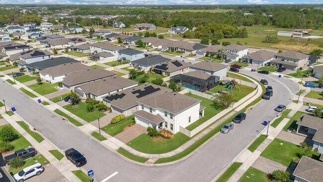 Building Photo - 4894 Knoll Ln