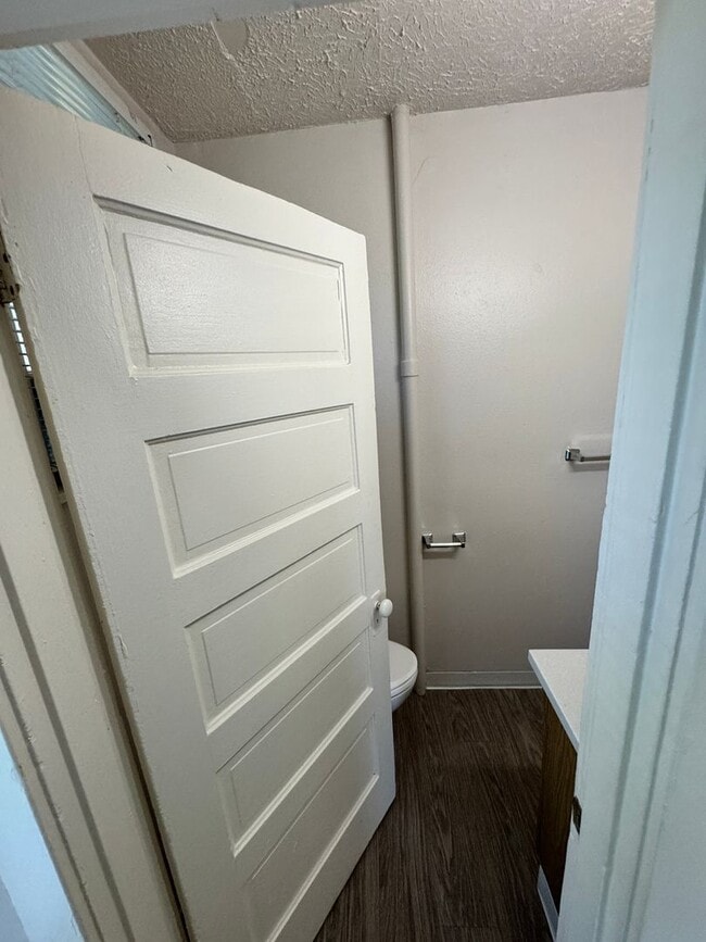 Building Photo - Nehalem Place