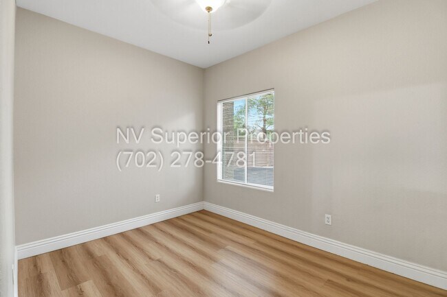 Building Photo - SW!!! 2 Bedroom Condo 1st Floor!! 2 Garage!! Gated!! Community Pool!! Fitness Room!! 2 Primary Be...