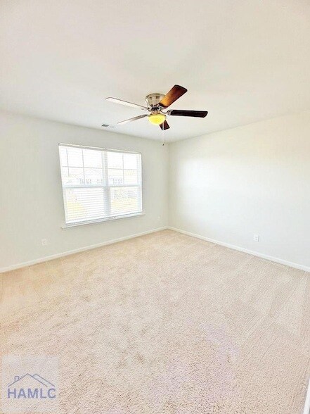 Building Photo - 163 Hogan Dr