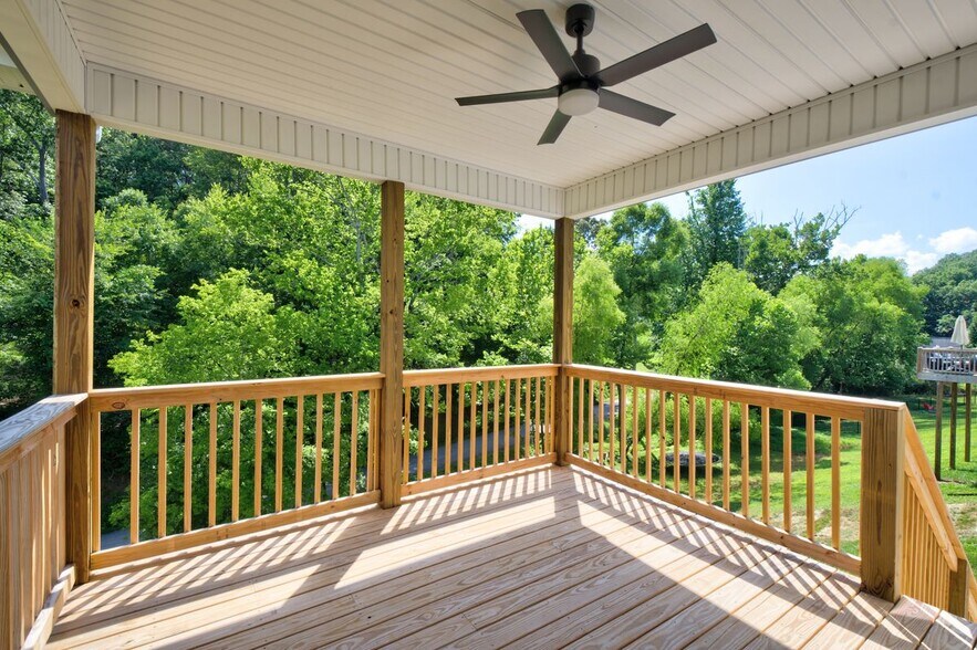 Building Photo - 611 Sunset Valley Dr