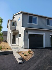 Building Photo - Brand New 3 Bedroom Townhouse