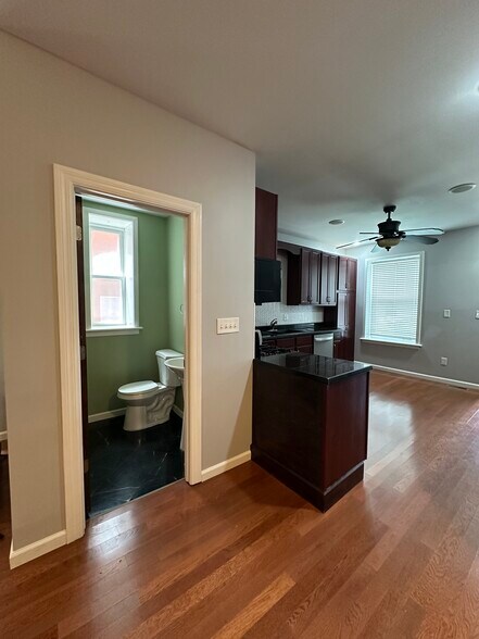 Kitchen - 3169 Portis Ave